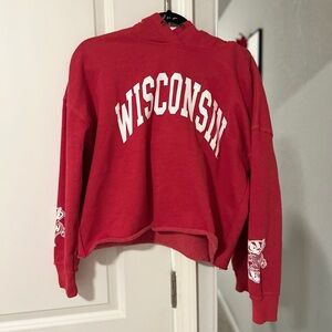 Women’s Wisconsin Badgers Raw Hem Sweatshirt Bucky Badger
